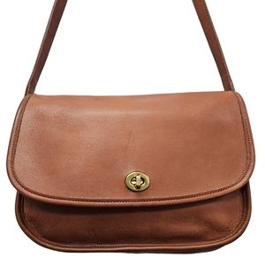 Vintage Coach Tan Leather City Bag Crossbody Adjustable